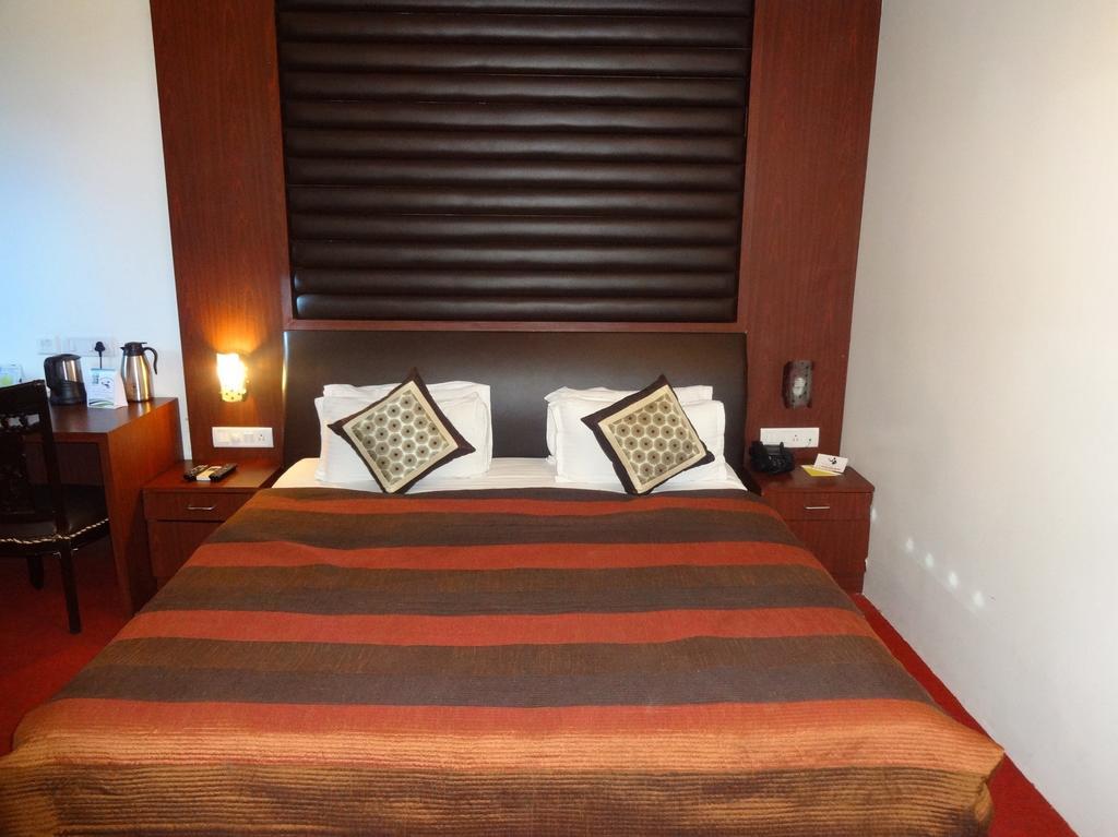 Hotel Avn Grand Ranchi Exteriör bild