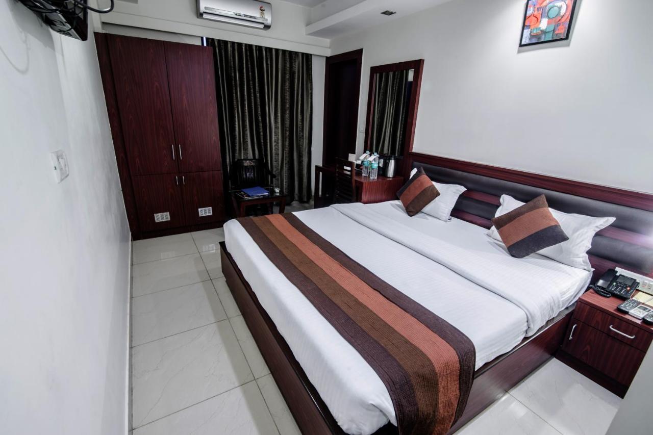 Hotel Avn Grand Ranchi Exteriör bild