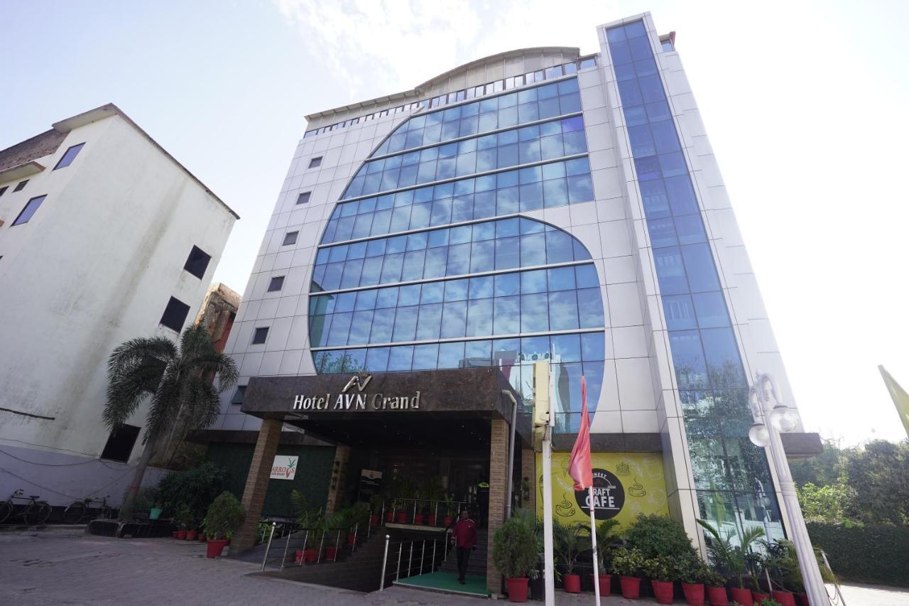 Hotel Avn Grand Ranchi Exteriör bild