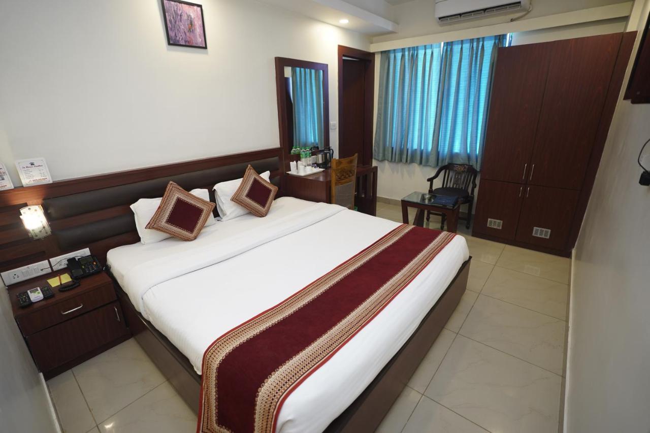 Hotel Avn Grand Ranchi Exteriör bild