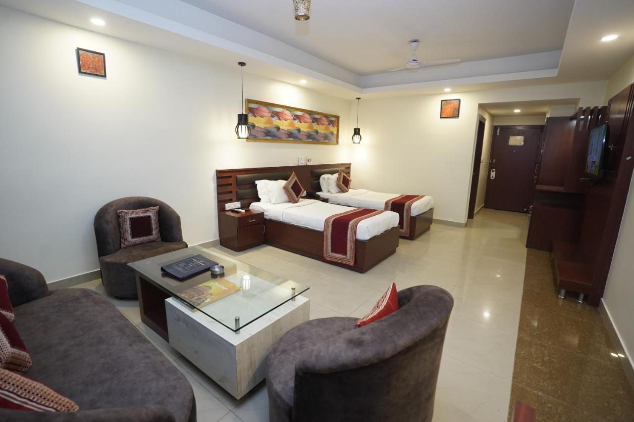 Hotel Avn Grand Ranchi Exteriör bild