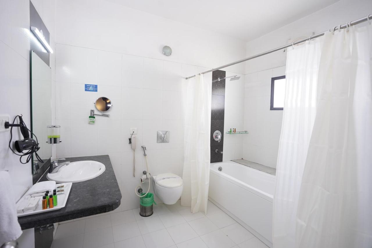 Hotel Avn Grand Ranchi Exteriör bild